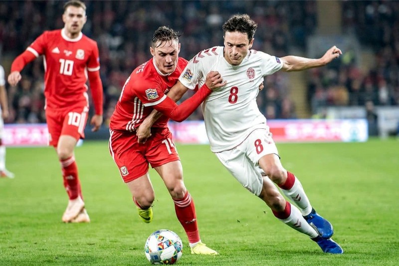 Xứ Wales gặp khó trước Đan Mạch
